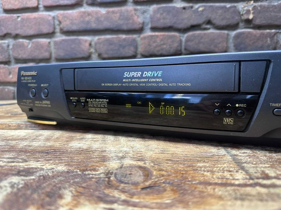 Magnetowid VHS Panasonic NV-SD 420