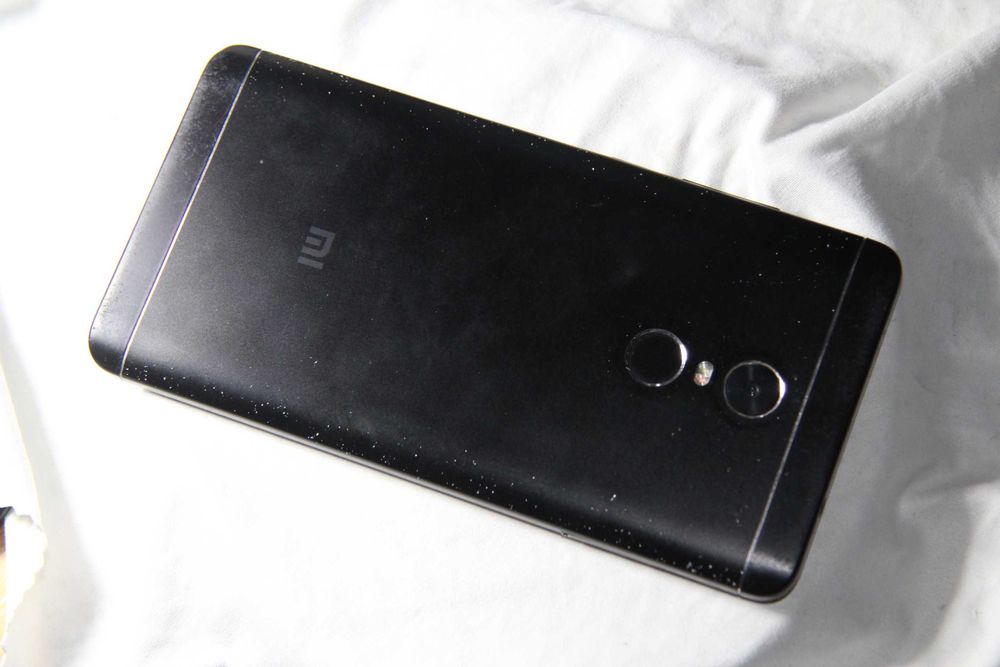 Xiaomi redmi note 4X 3/32 (новий екран і батарея)