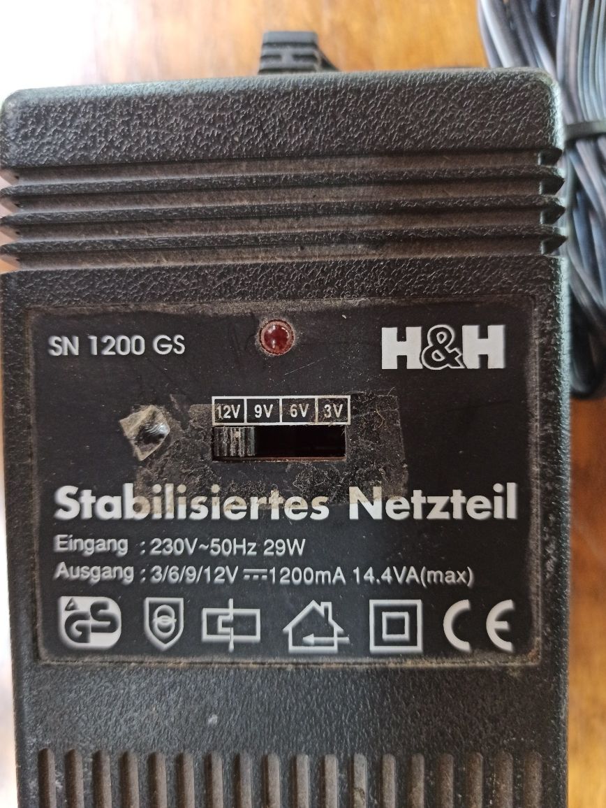 Stabilizator zasilania Netzteil