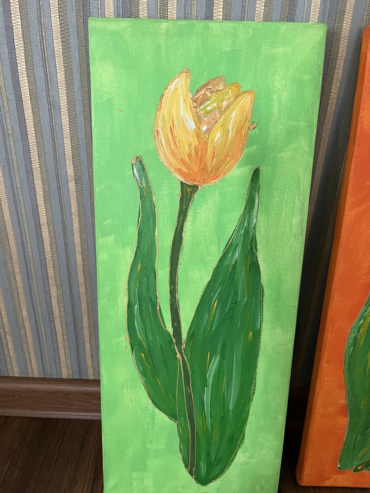 Dwa obrazki tulipany namalowane na płótnie