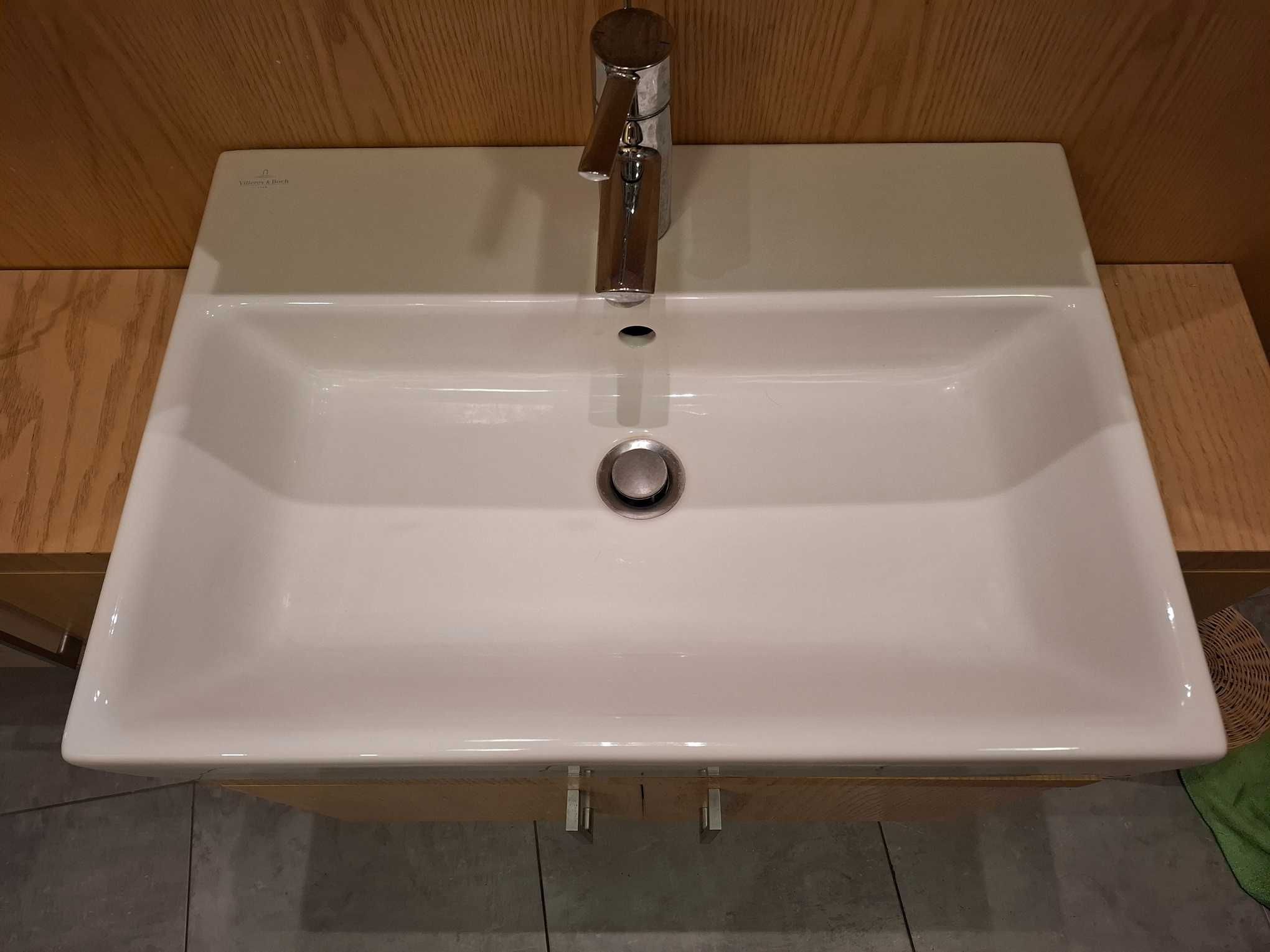 Umywalka nablatowa Villeroy & Boch