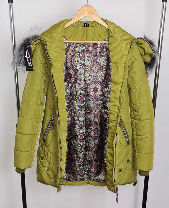 Зимова куртка 46р.