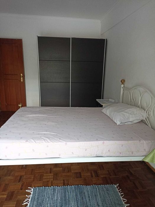 Quarto para arrendar