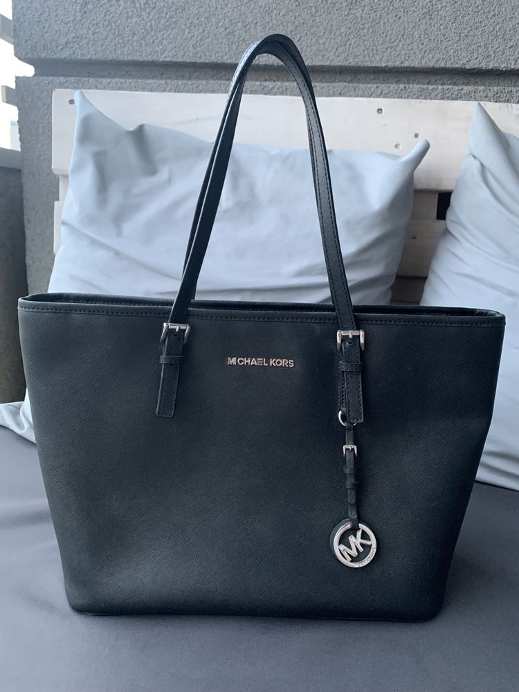 Michael Kors JET SET TRAVEL - Torebka czarna