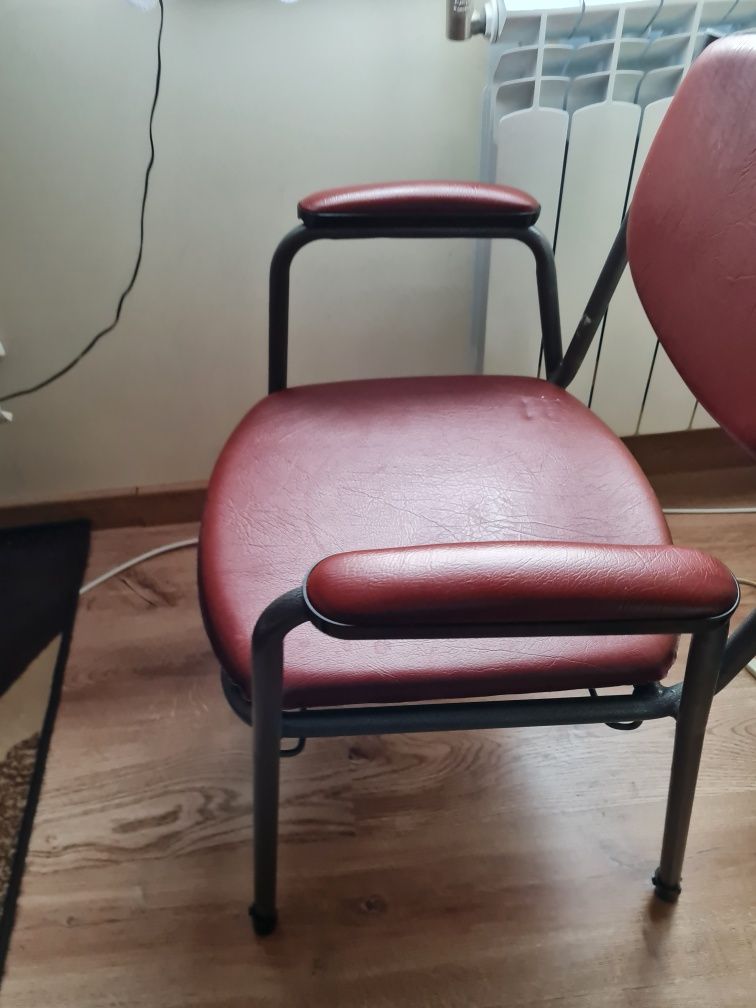 Krzesło toaleta dla niepełnosprawnych. Cena z wysyłką.