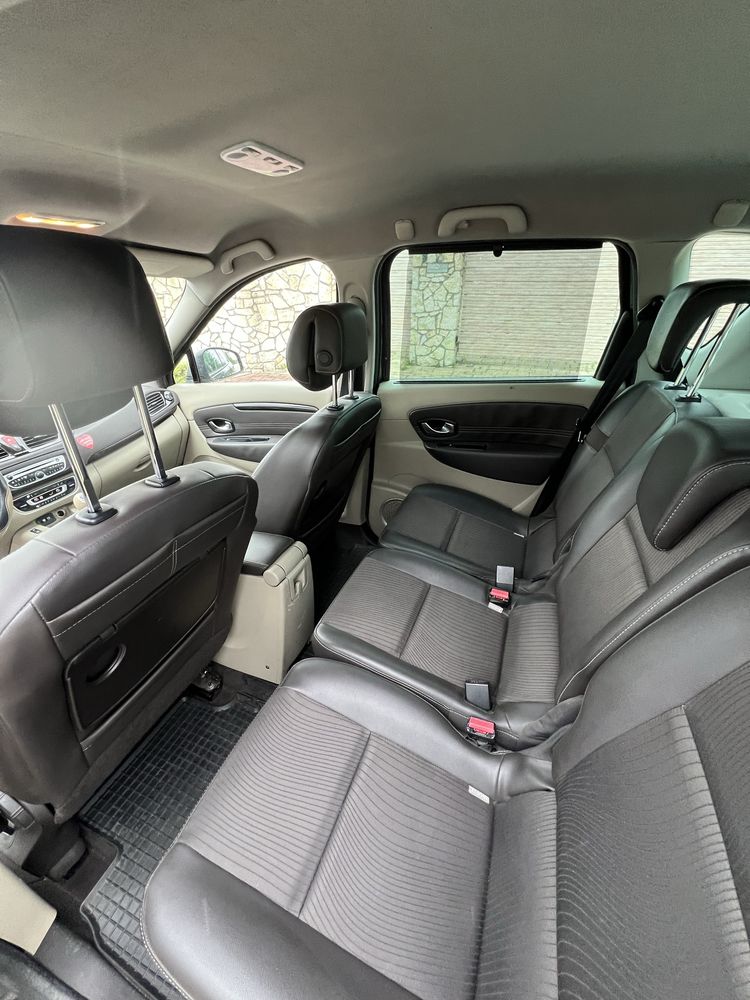 Renault Scenic*1.9diesel*130ps*2011r*full opcja*skóra*navi*alufegi*