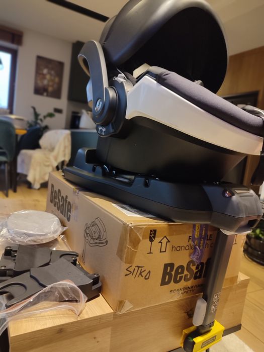 BESAFE IZI GO MODULAR X2 i-Size + baza isofix fotelik samochodowy 0-13