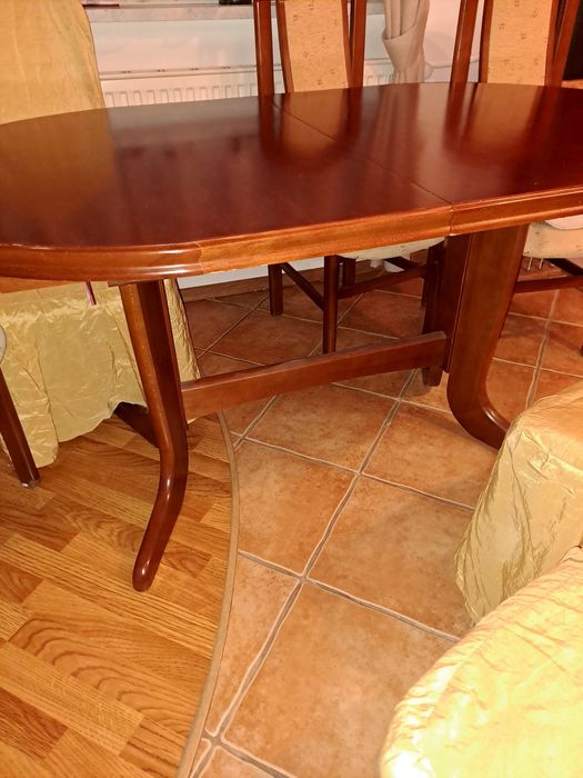 Sprzedam stół  + 6 krzeseł