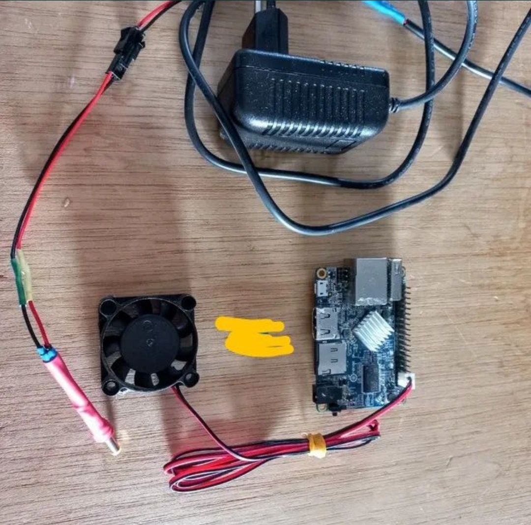 Orange Pi One raspberry + transformador + ventoinha.