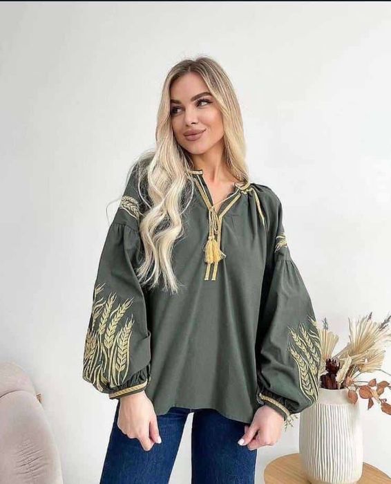 Вишиванка жіноча сорочка вишита блуза національний одяг