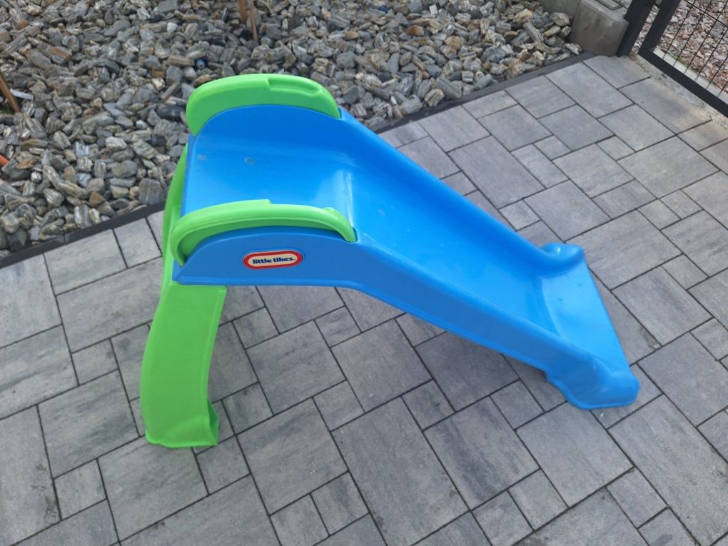 Zjeżdżalnia Little Tikes 95 cm