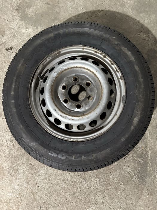 Шини з дисками 235/65r16c sprinter 907