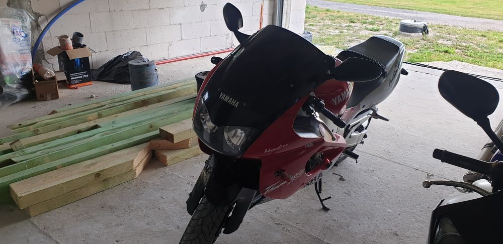 Thunderace 1000 R