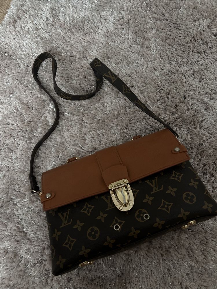 Сумочка Louis Vuitton