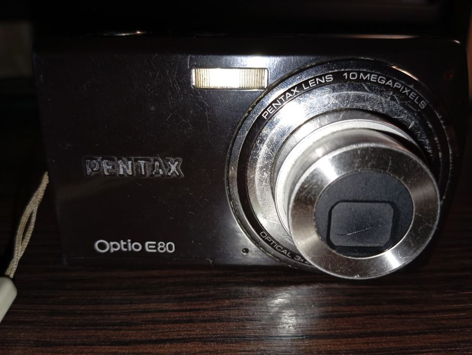 Продам майже працюючій фотоапарат