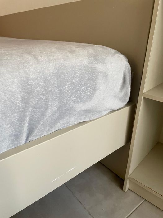 Cama casal MALM bege ikea