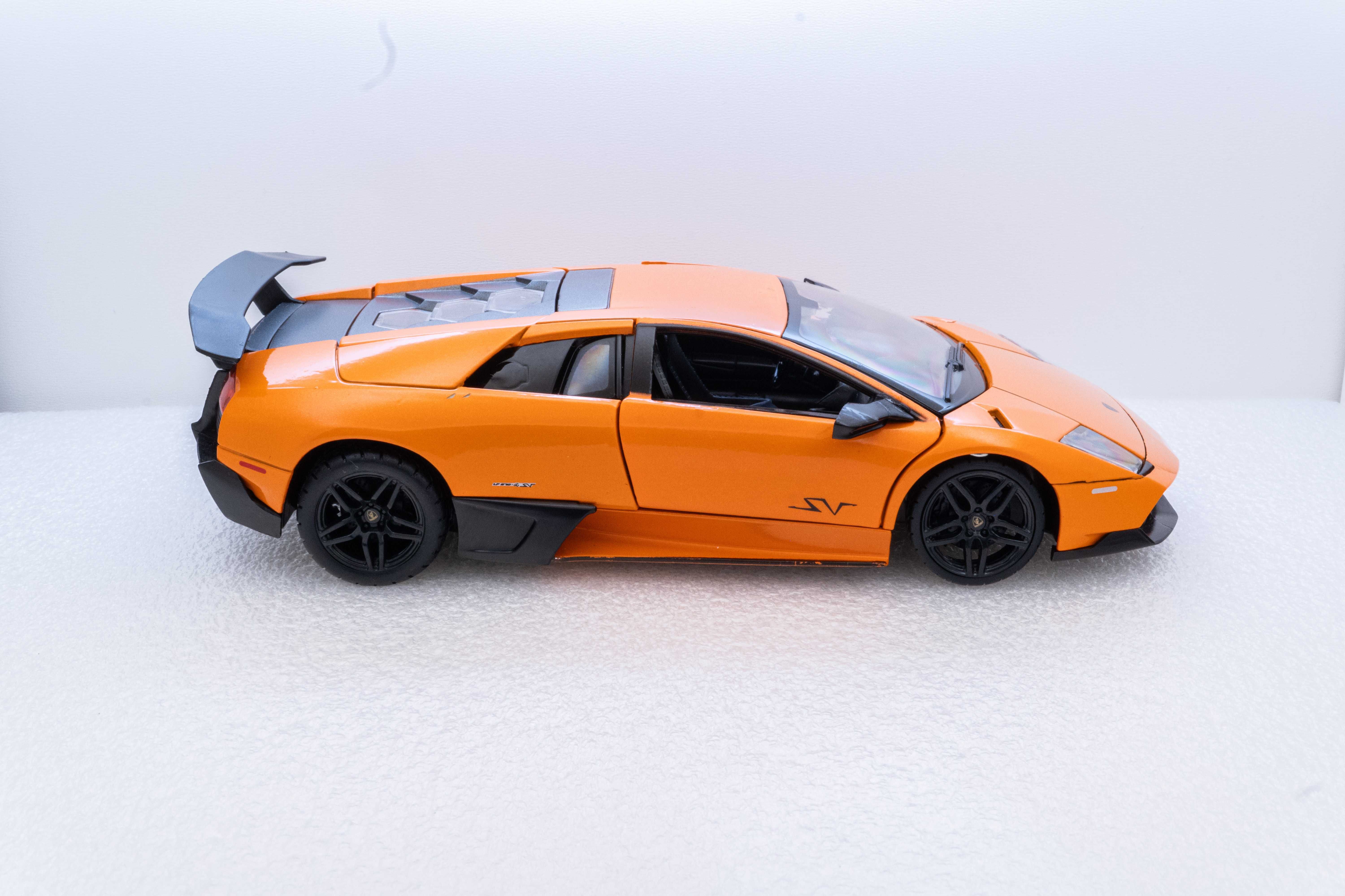 Model Lamborghini Murcielago LP 670–4 SuperVeloce Arancio Atlas