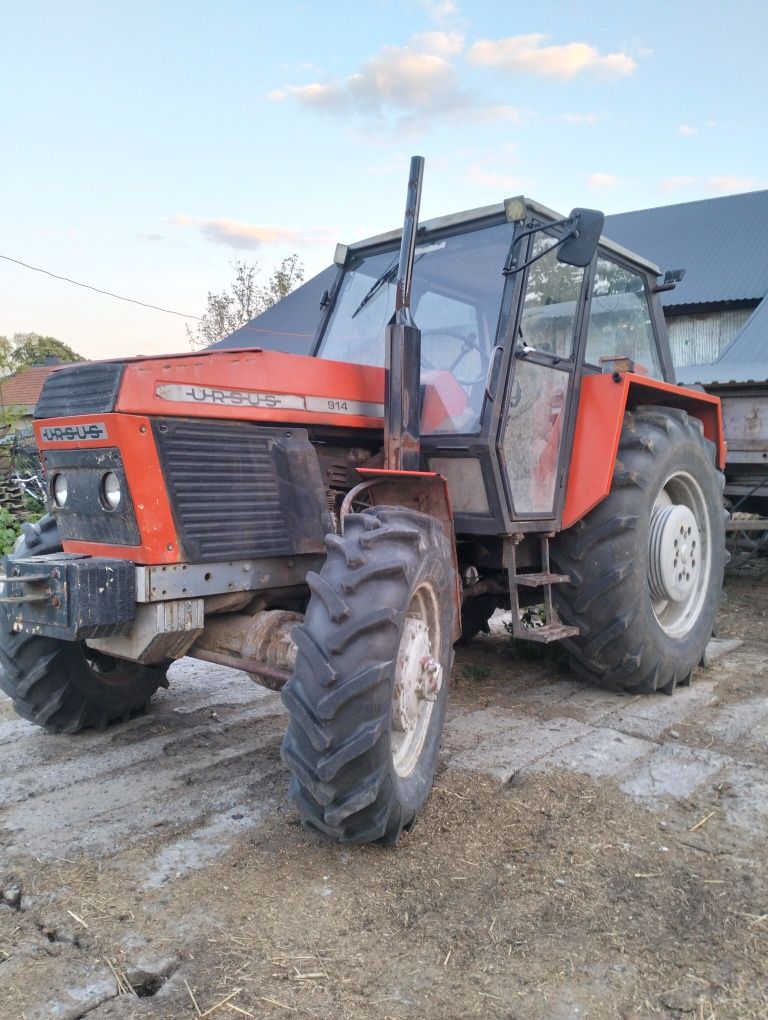 Ursus         902 z przednim napędem