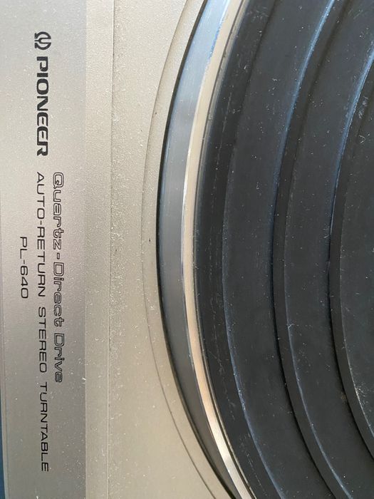 Gira-discos pioneer canal esquerdo mudo