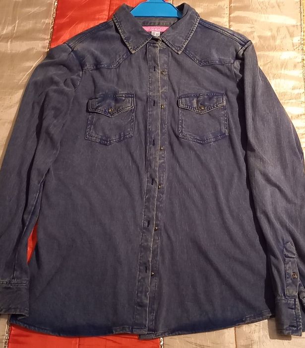 Camisa de senhora em malha de algodão arruçado