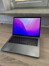 Macbook Pro mid 2016 8GB 256GB