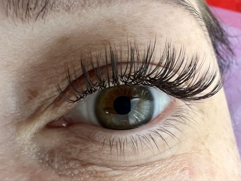 Нарощування вій Воскресенка, Паркові Озера, Троєщина, Дарниця. Лівий б