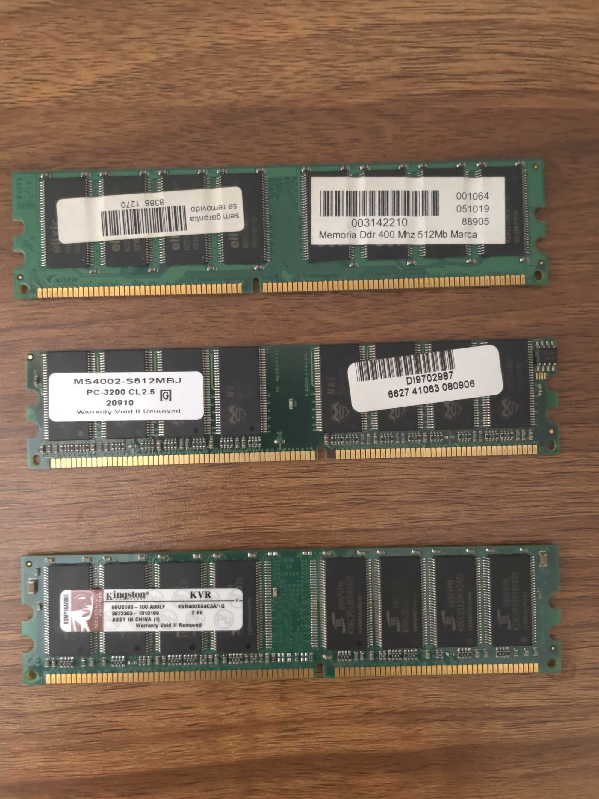 Memórias RAM DDR400, 2GB (2x 512MB + 1x 1GB)