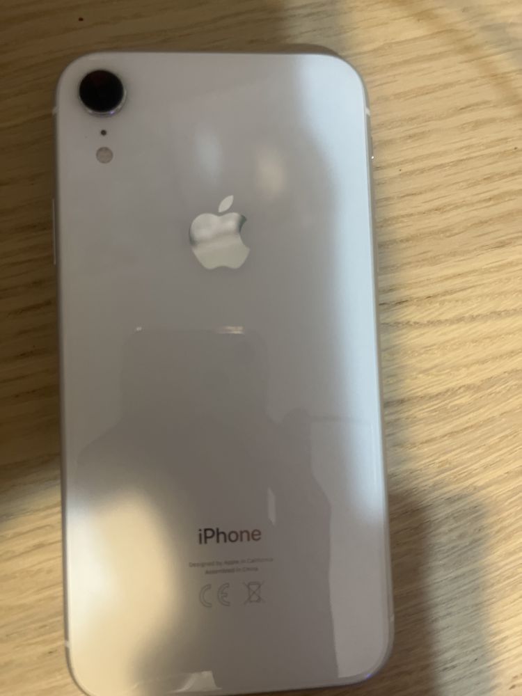 iPhone XR 128gb (uszkodzony ekran)