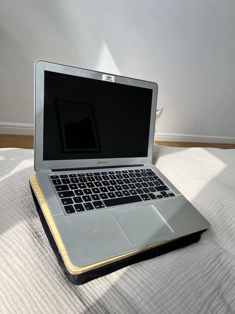 Laptop APPLE MacBook Air 13’ 2k17 128SSD i5 8gb ram IDEALNY NA STUDIA