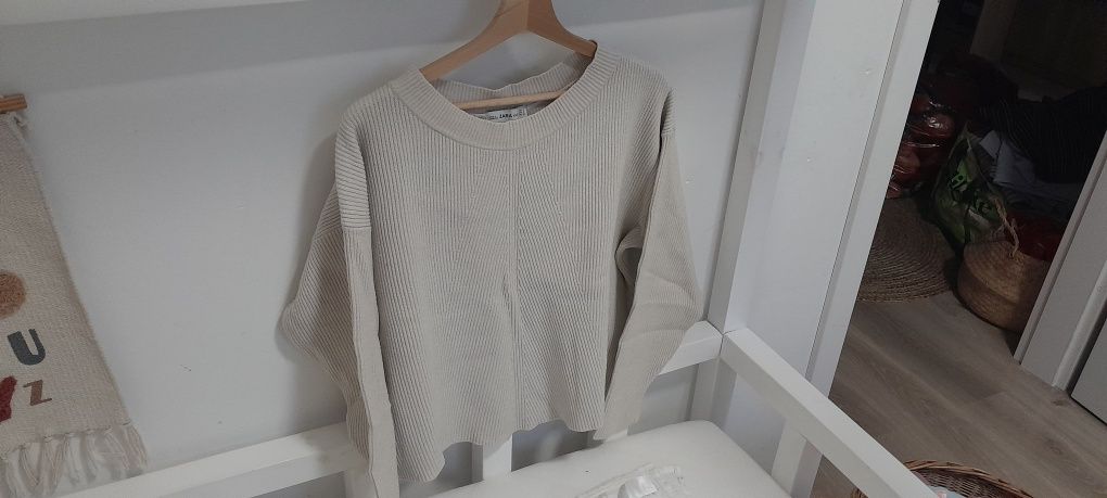 Sweter Zara prążkowany basic oversize kremowy S