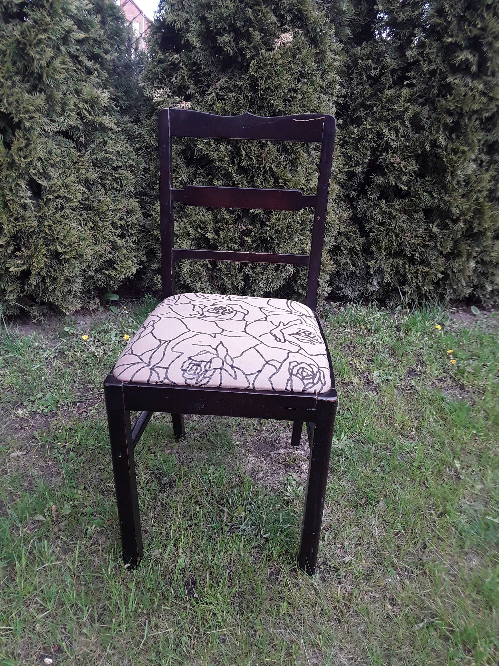 Sprzedam stół i 6 krzeseł  lite drewno jesion kolor wenge
