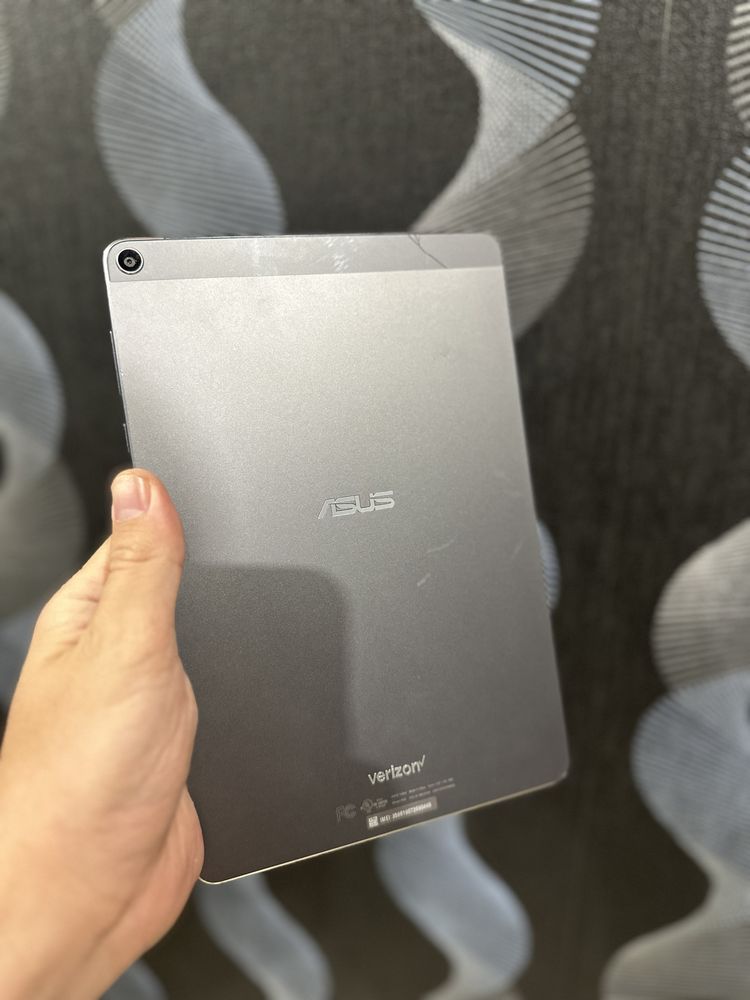 Планшет ASUS ZenPad 3S (4GB, 32GB, Snapdragon 650, 7800mAh)