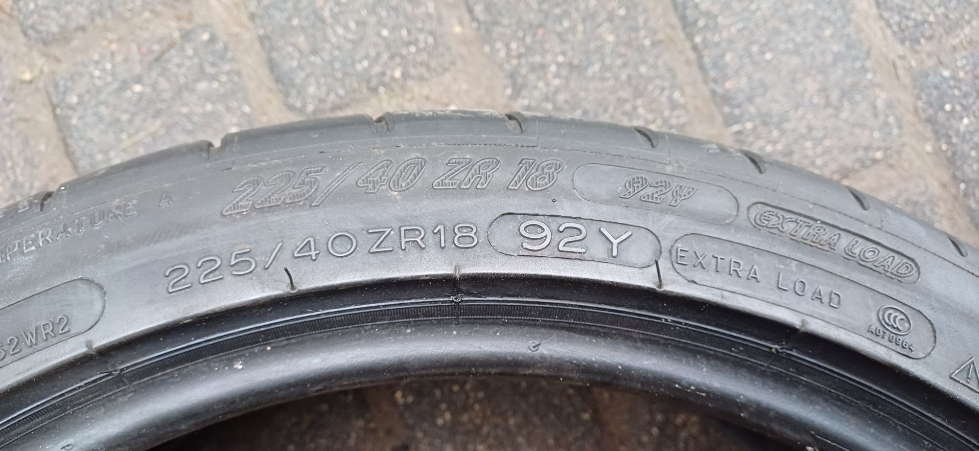 MICHELIN 225/40R18 92Y , pojedyńcza opona letnia używana.