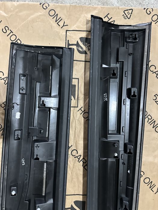 Накладка молдінг дверей Audi Q7 4M0 ліва передня задня