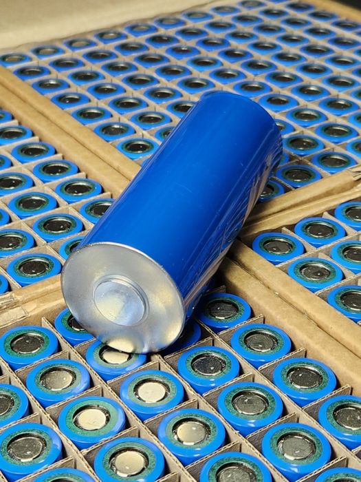 Нові 42Ah EVE 168A Акумулятор 46120 Li-NMC циліндричний силовий