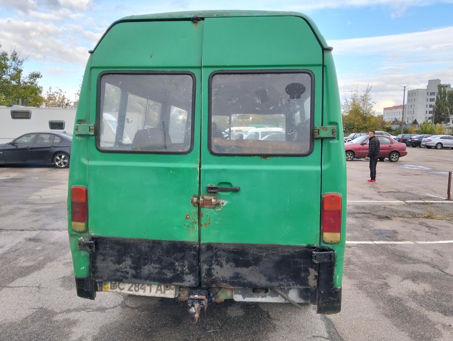 Продам Мерс Т1 на 2.3 мотори