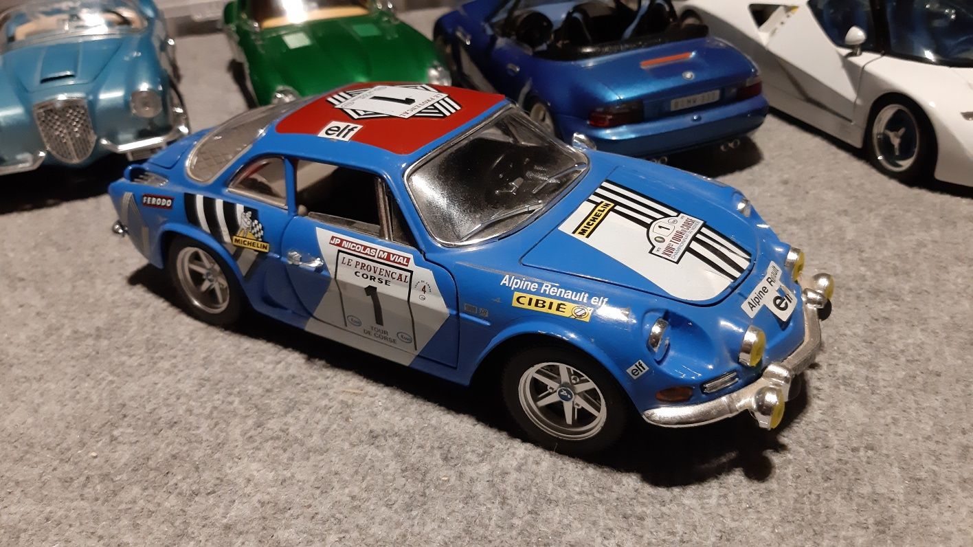 1:18 model renault rally