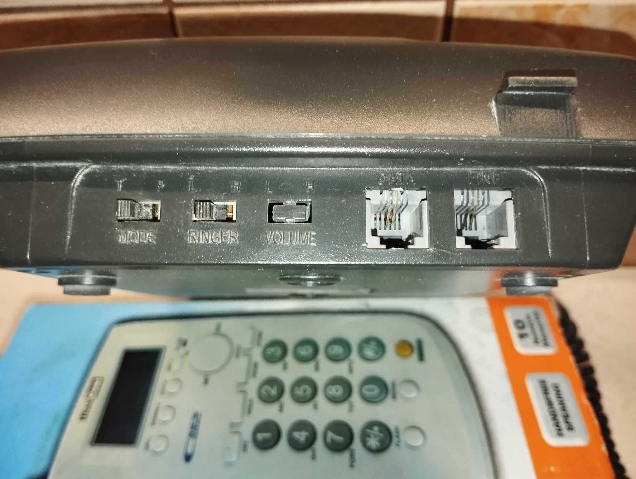 Telefon stacjonarny Maxcom KXT 875