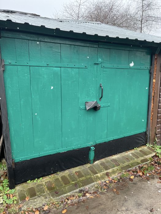 Продам гараж центр міста