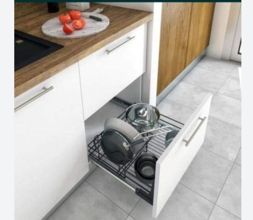 Kosz segregacja cargo patelnie garnki pokrywki