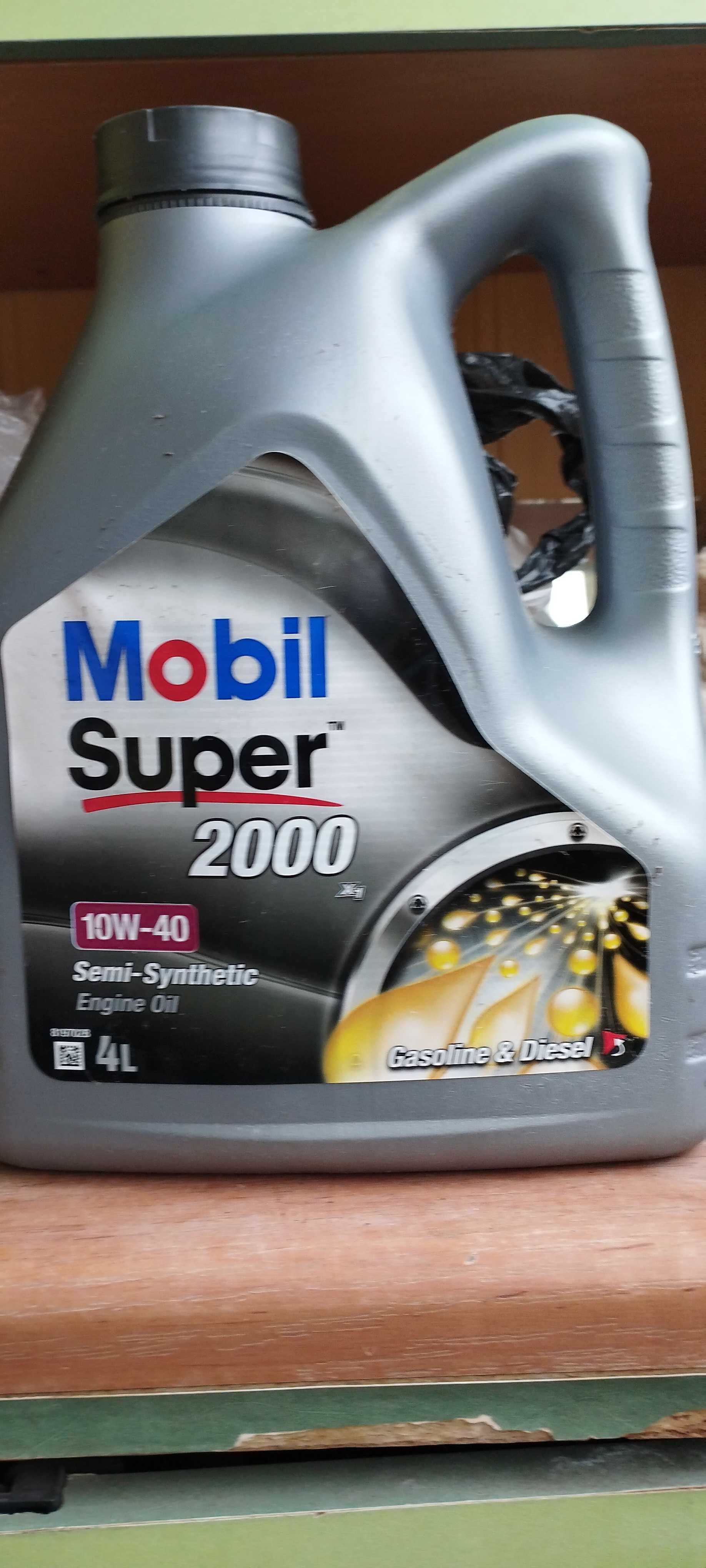 Продаю масло 10w-40 Mobil Super 2000 Х1.  Цена за 3 литра.