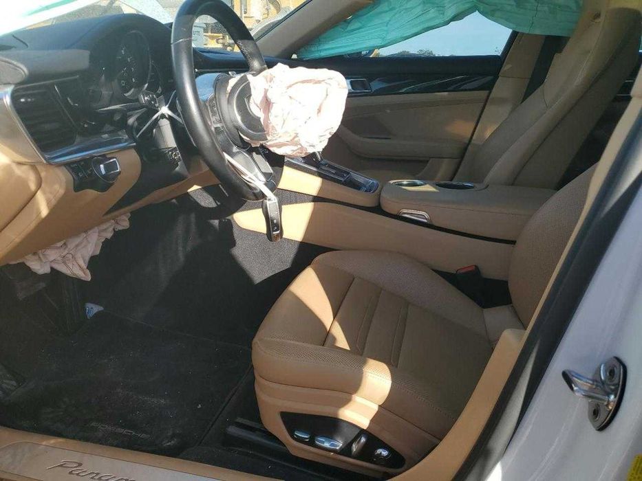 Porsche Panamera 971 3.0, z 2018 roku, model USA.