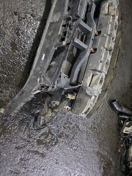 Passat b6 Pas przedni Wzmocnienie Czolowe Chlodnice wentylator