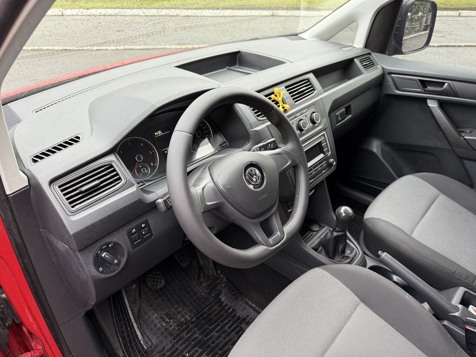Продам Volkswagen Caddy 2015 (1.6 TDI)