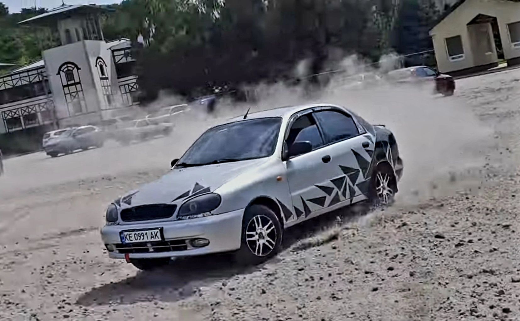 В продаже Daewoo lanos 1.5 ГБО4. Поляк