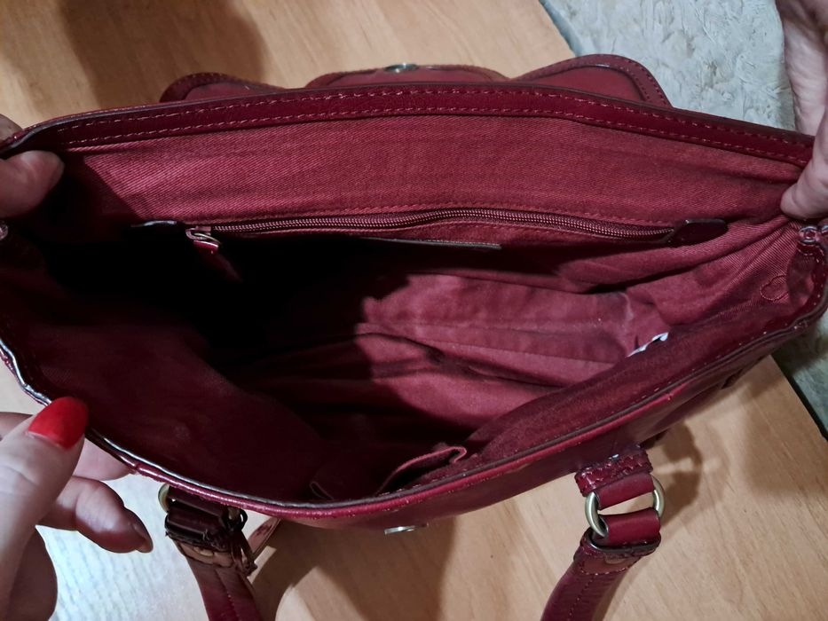 Сумка з лакованої шкіри Tula