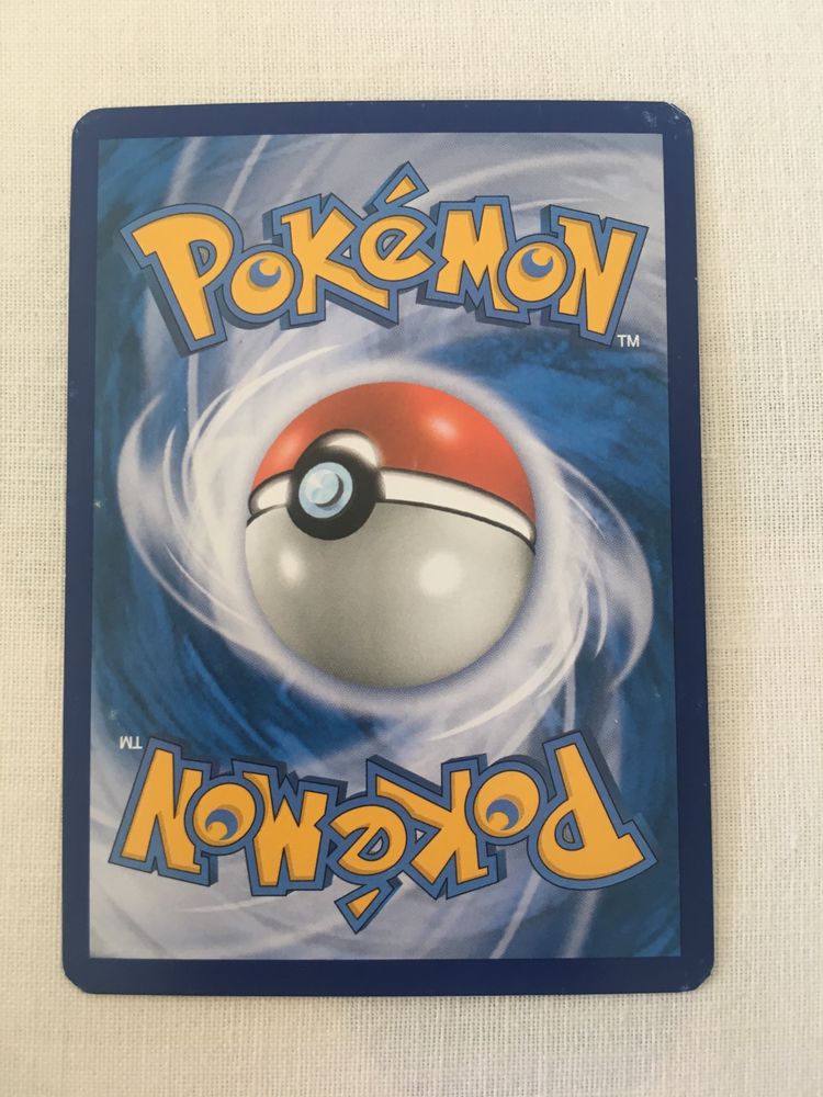 3 Cartas Pokémon, preço total 2,00 Euros (portes já incluídos)