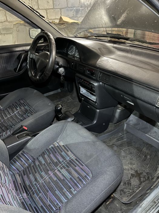 Mazda 323 1996 на ходу сел поехал