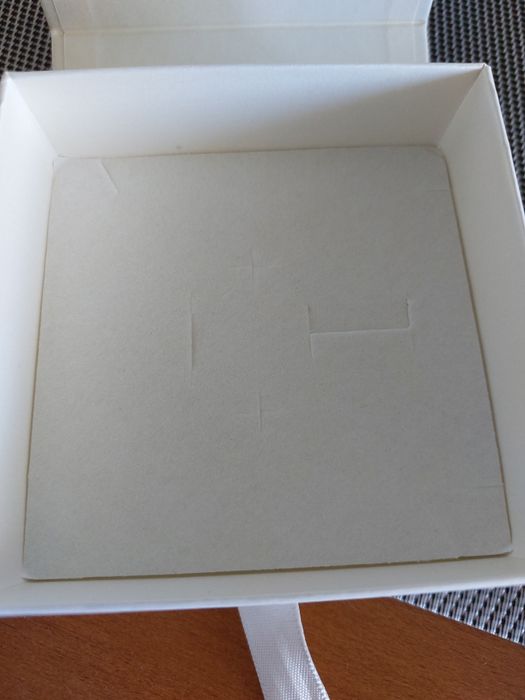 Pudełko prezentowe 10 x 10 na każdą biżuterię
