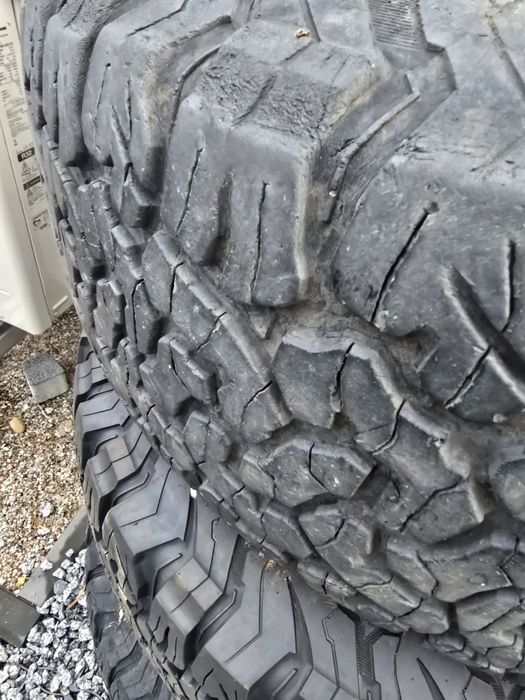 Opony Bfgoodrich 33x12.5x15 5 szt. z felgami DOTZ